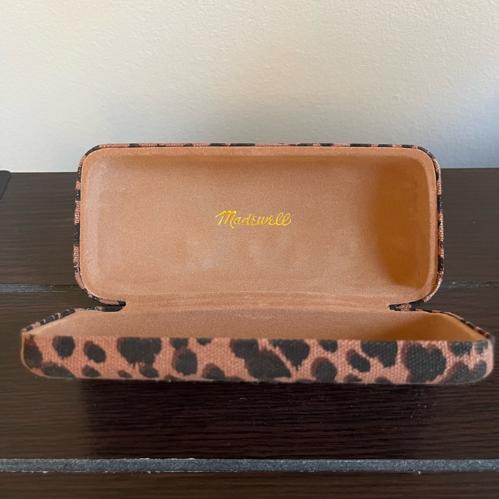 Madewell hard sunglasses case